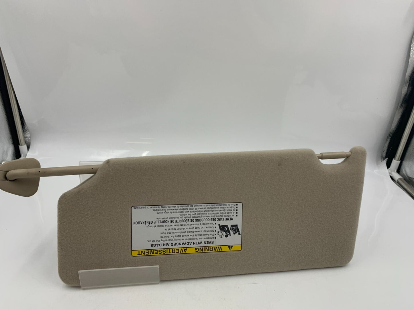 2005-2012 Toyota Avalon Passenger Sun Visor Tan Illuminated OEM B03B22027