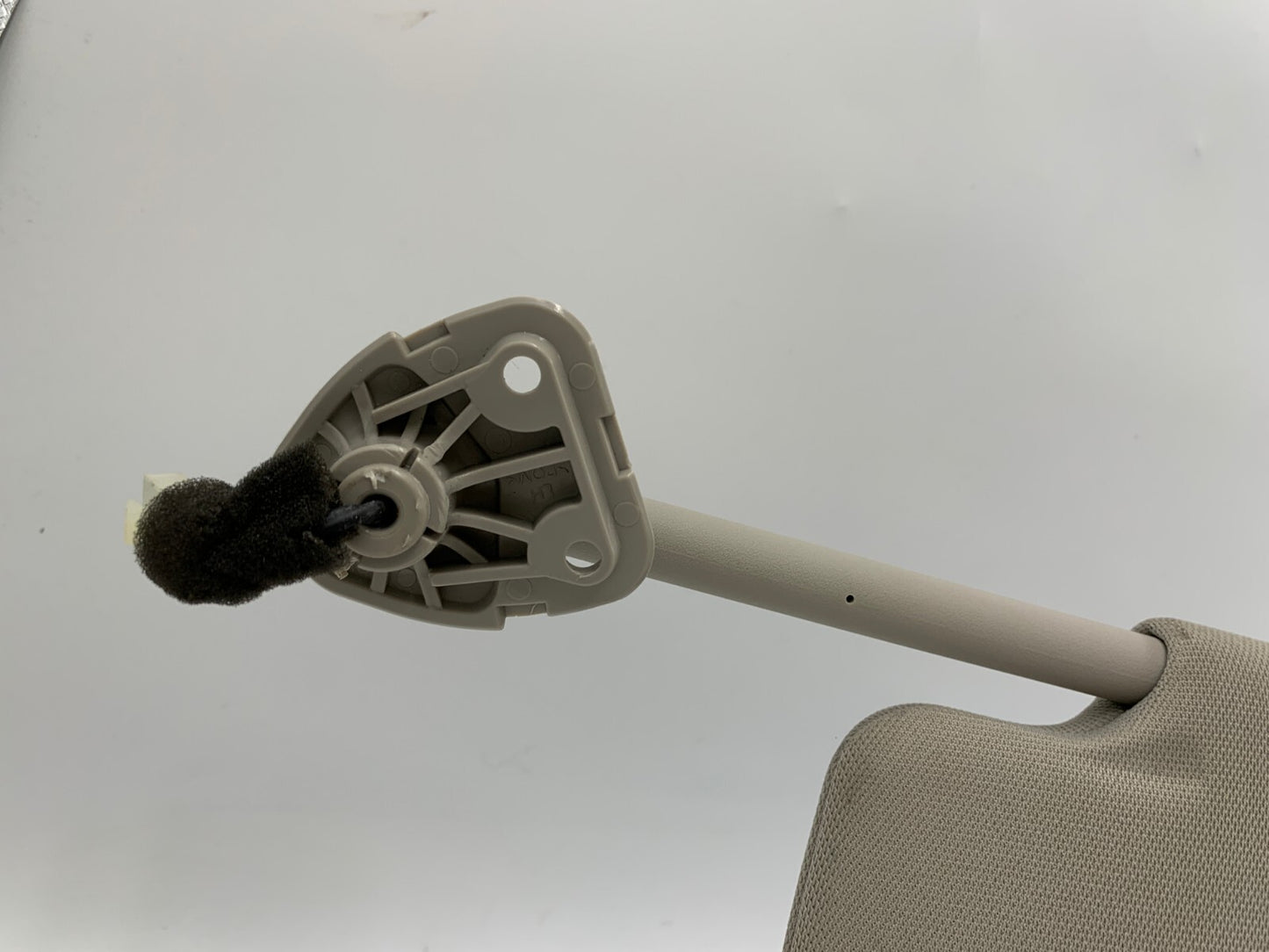 2014-2017 Nissan Rogue Passenger Sun Visor Gray Illuminated OEM C04B66007