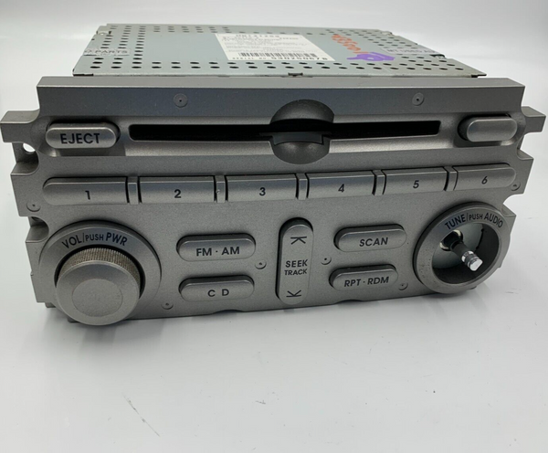 2004-2005 Buick Endeavor AM FM CD Player Radio Receiver OEM N04B13002