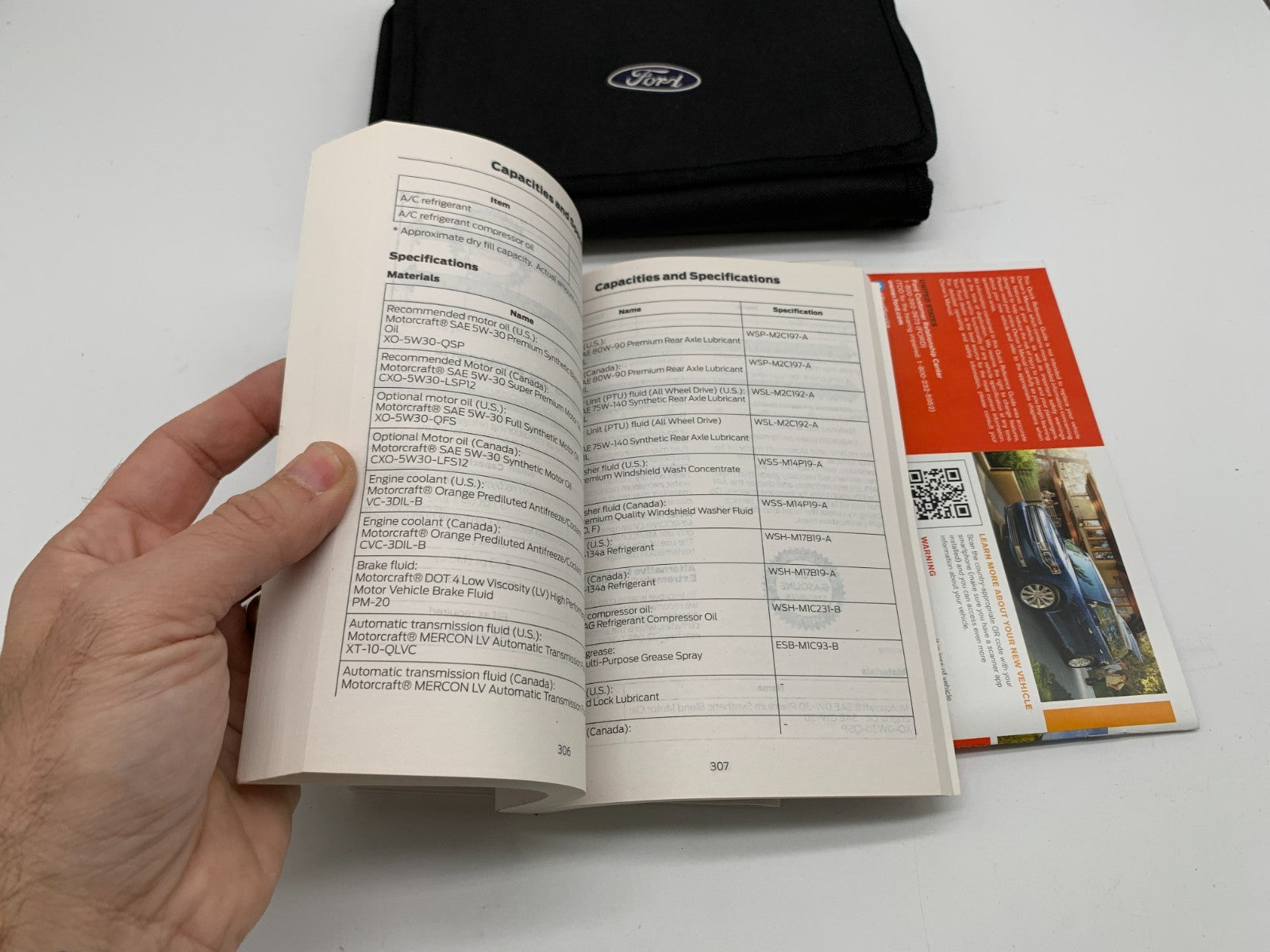 2017 Ford Flex Owners Manual Set with Case OEM B04B27012