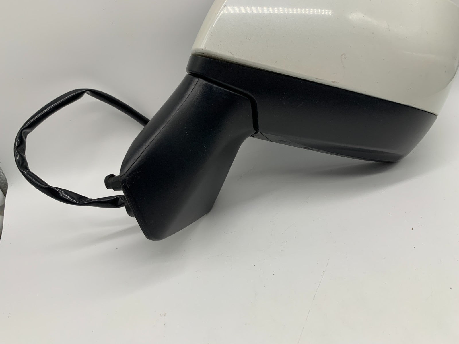 2014-2016 Subaru Forester Driver Side Power Door Mirror White OEM C02B05022