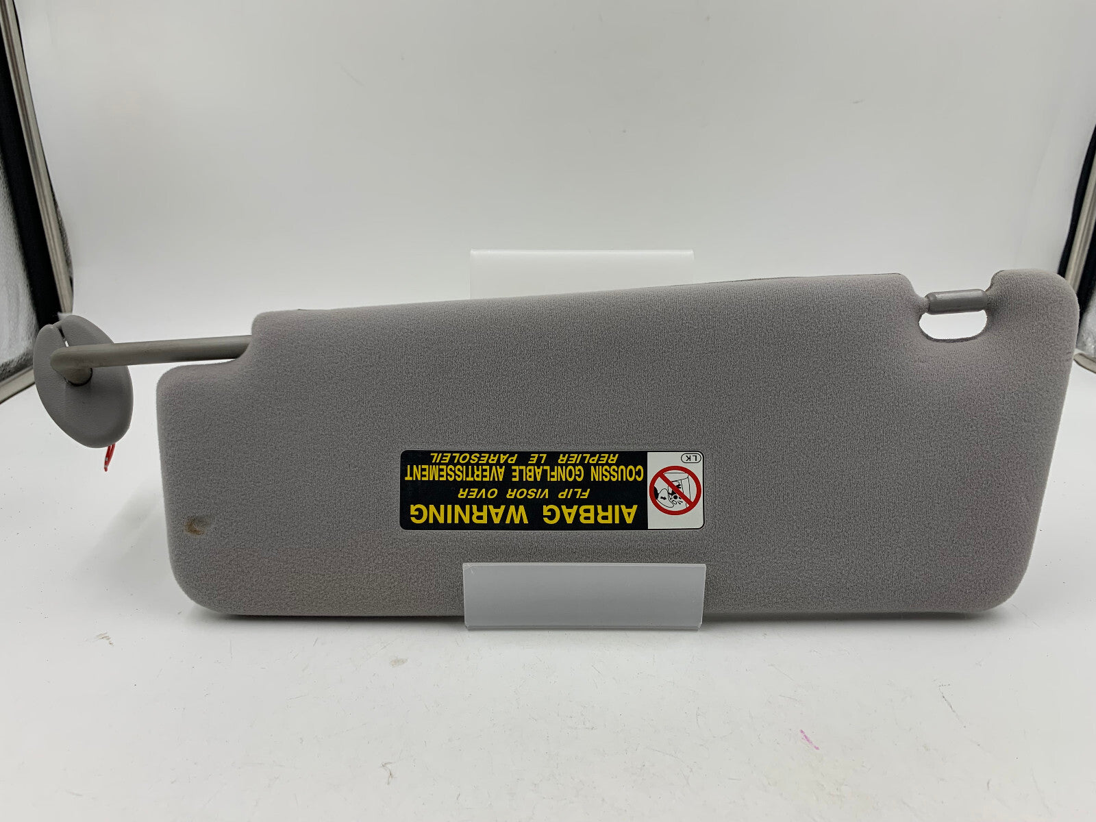 2005-2006 Lexus ES330 Passenger Sun Visor Gray Illumination B03B47065