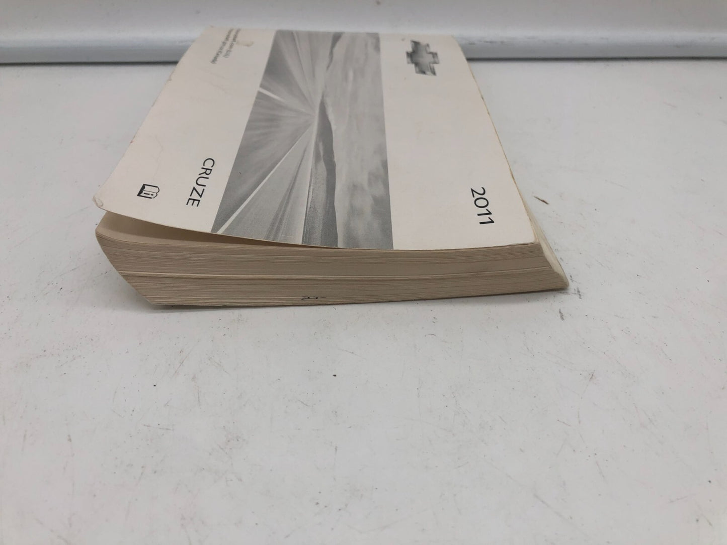 2011 Chevrolet Cruze Owners Manual OEM B03B44013