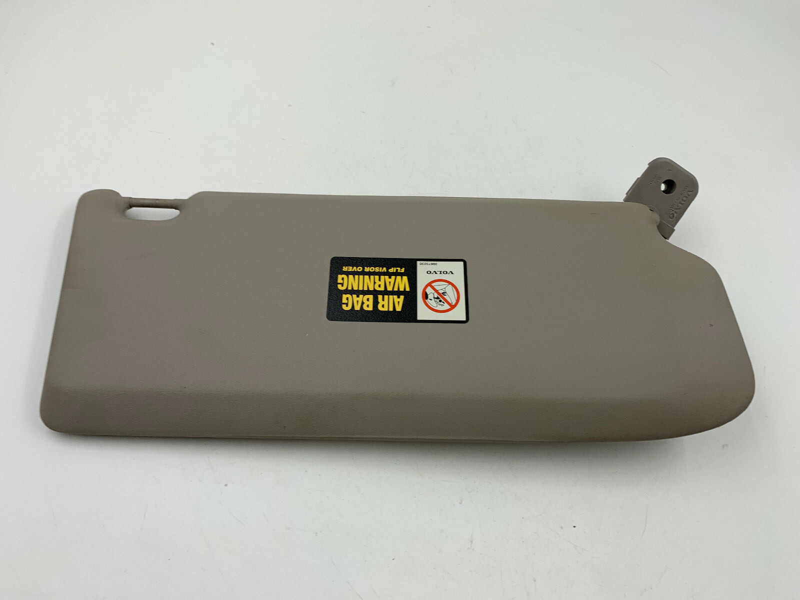 2005-2006 Volvo S50 Driver Sun Visor Gray Illuminated OEM C02B17082