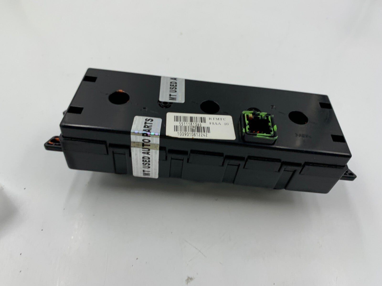 2008-2010 Chrysler Town & Country Rear AC Heater Climate Control OEM C03B03020