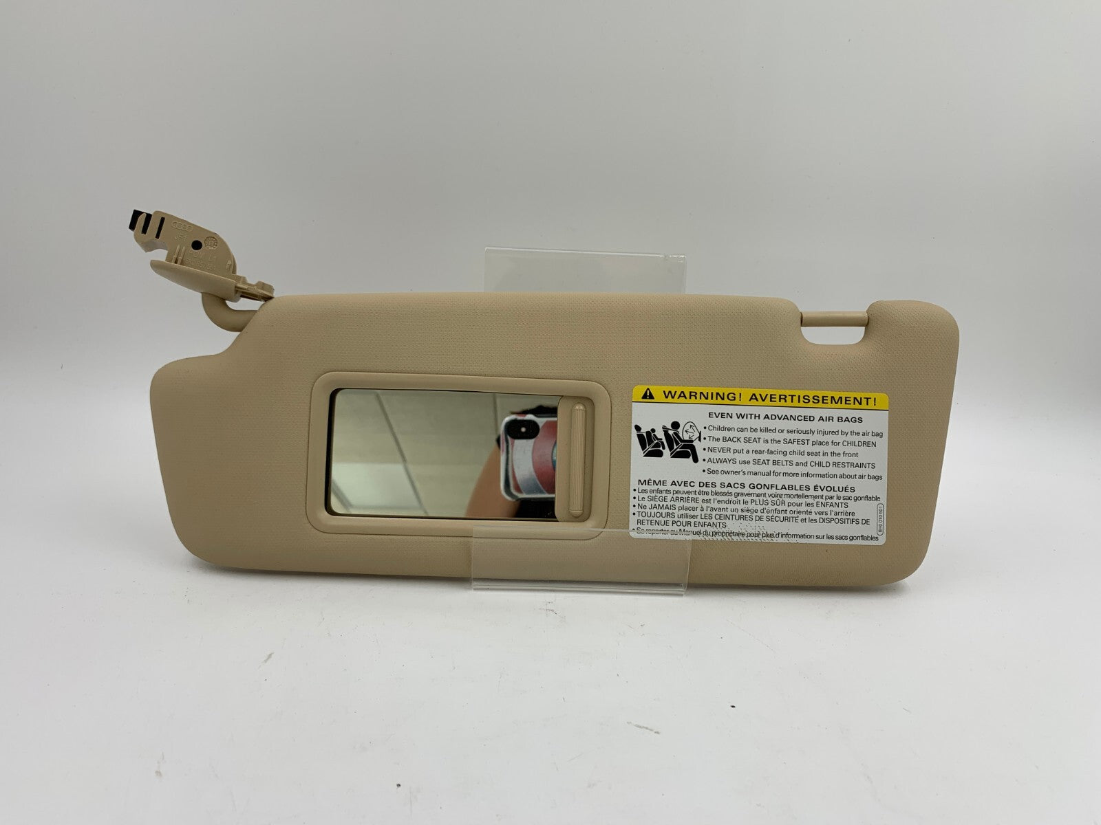 2013-2016 Audi A4 Driver Sun Visor Sunvisor Beige Illuminated OEM E02B66007