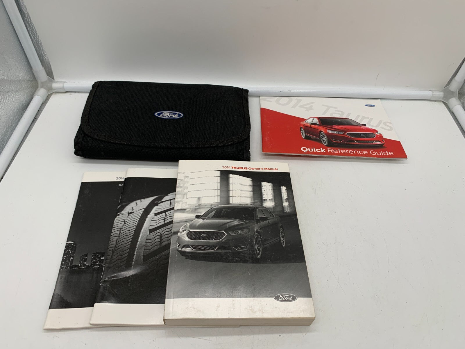 2014 Ford Taurus Owners Manual Set with Case OEM B02B55005