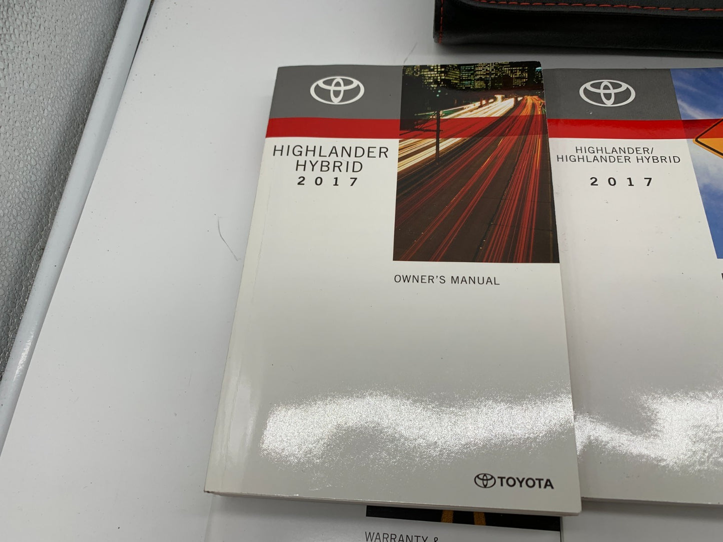 2017 Toyota Highlander Hybrid Owners Manual Set with Case OEM
