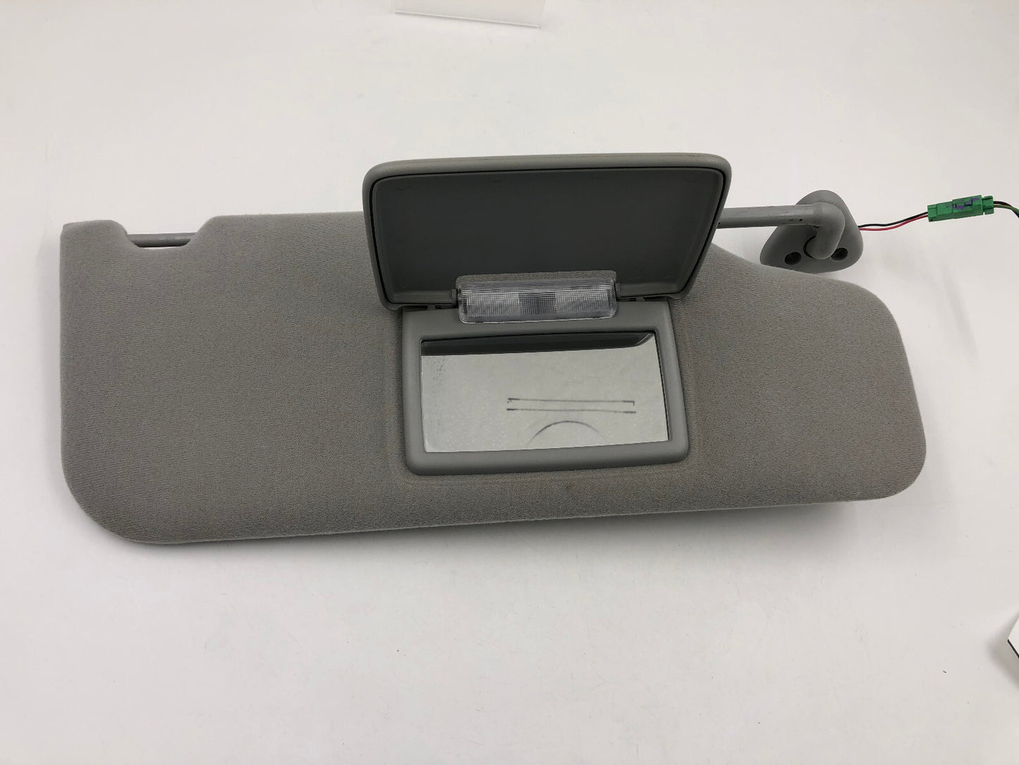 2005-2007 Ford Freestyle Passenger Sun Visor Gray Illuminated OEM D04B28003