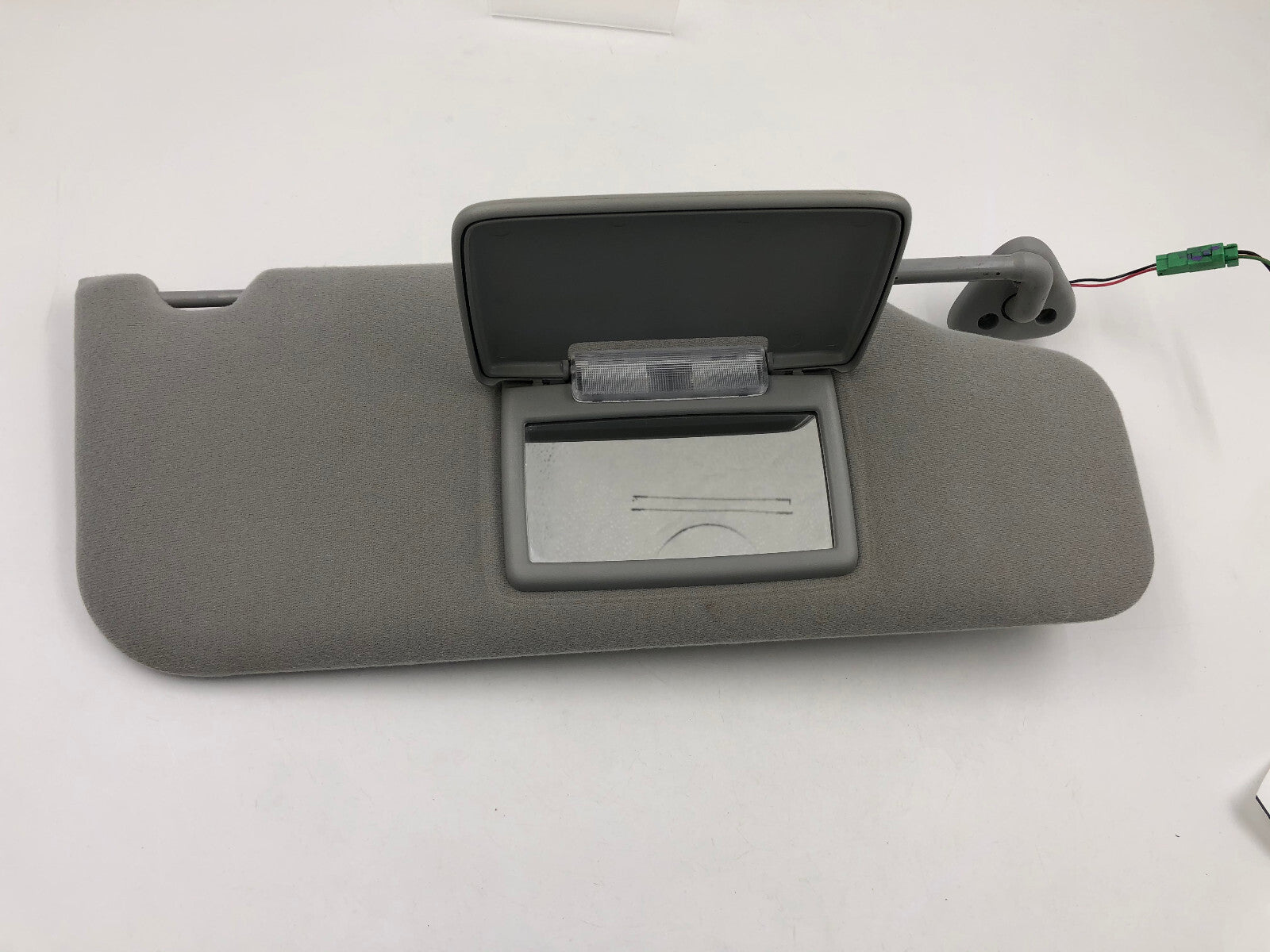 2005-2007 Ford Freestyle Passenger Sun Visor Gray Illuminated OEM D04B28003