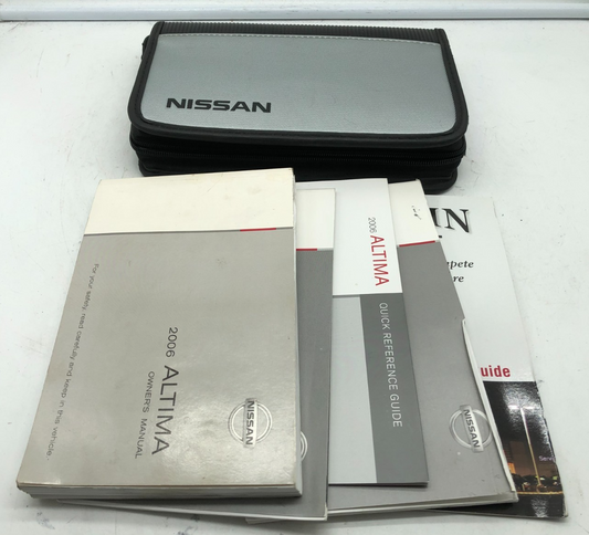 2006 Nissan Altima Owners Manual Set with Case OEM B04B33003