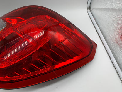 2013-2015 Chevrolet Captiva Sport Passenger Side Tail Light OEM C02B16004