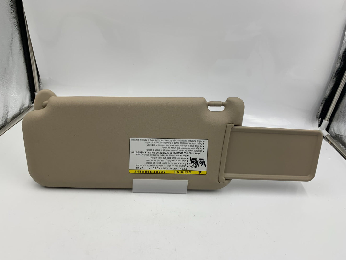 2006-2009 Toyota Rav 4 Passenger Sun Visor Gray Illuminated OEM A02B42028