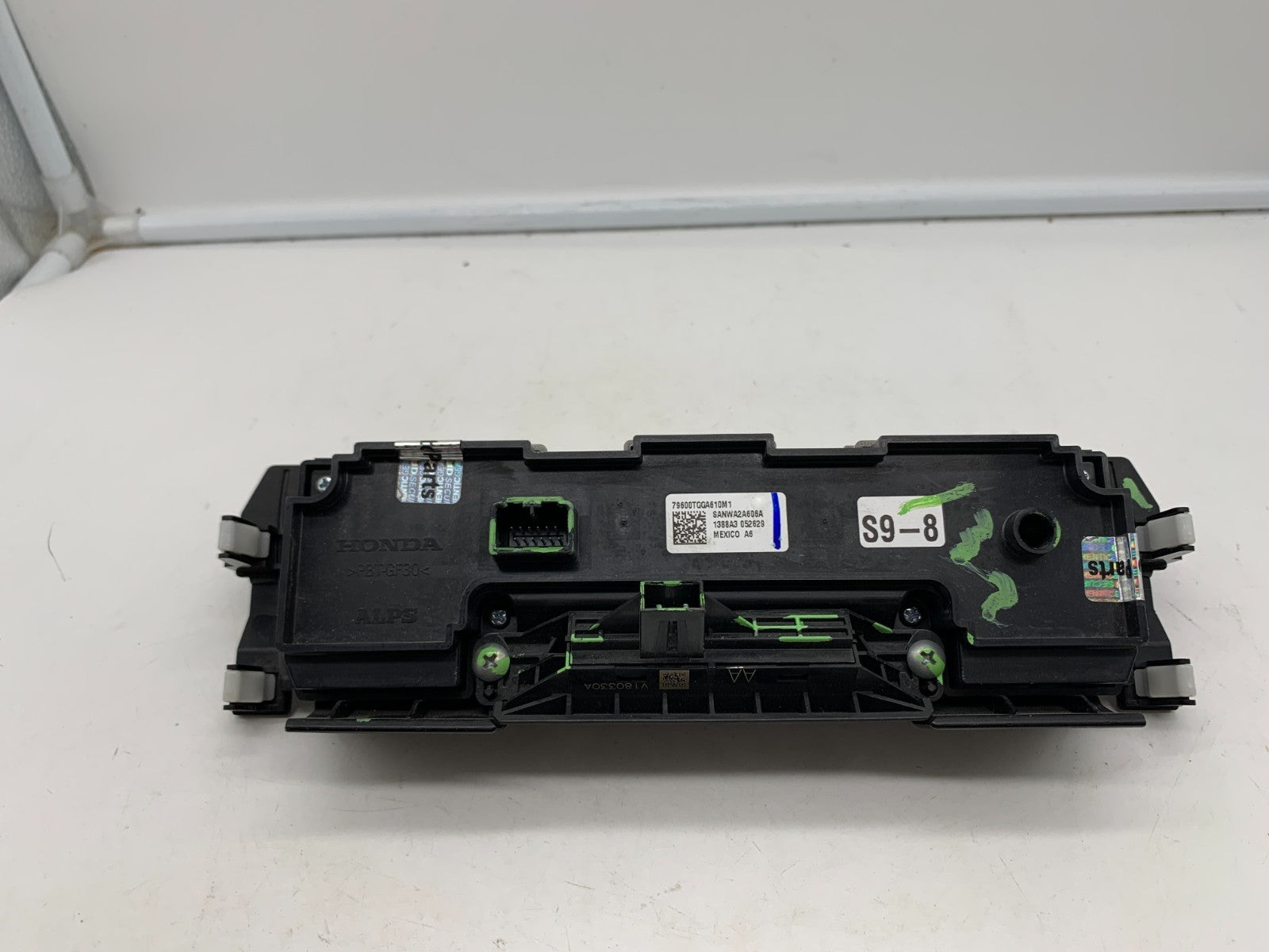 2016-2018 Honda Civic Climate Control AC Heater Unit OEM E01B03063