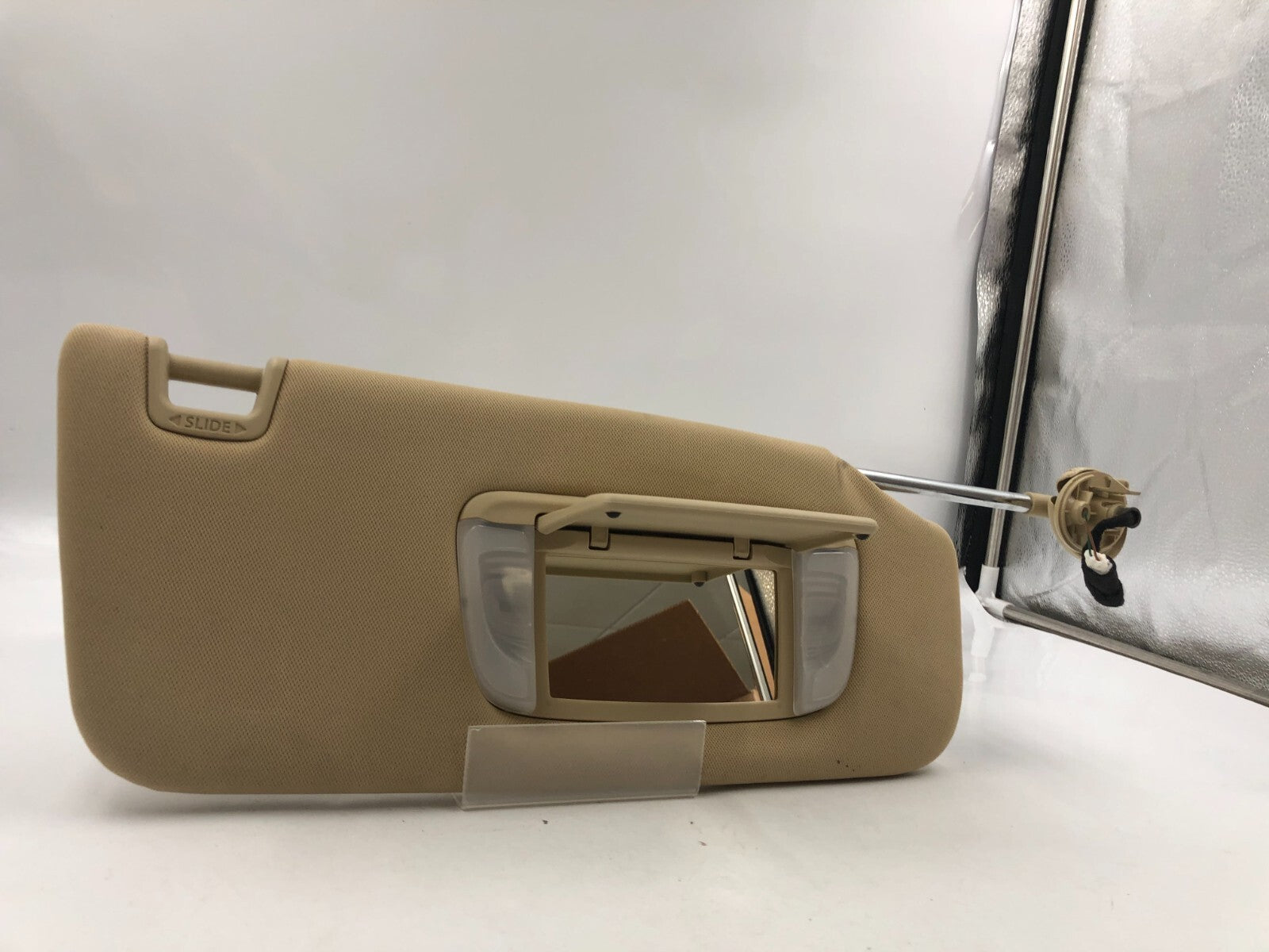 2013-2016 Toyota Avalon Passenger Sunvisor Sun Visor Beige Illuminated D03B21003