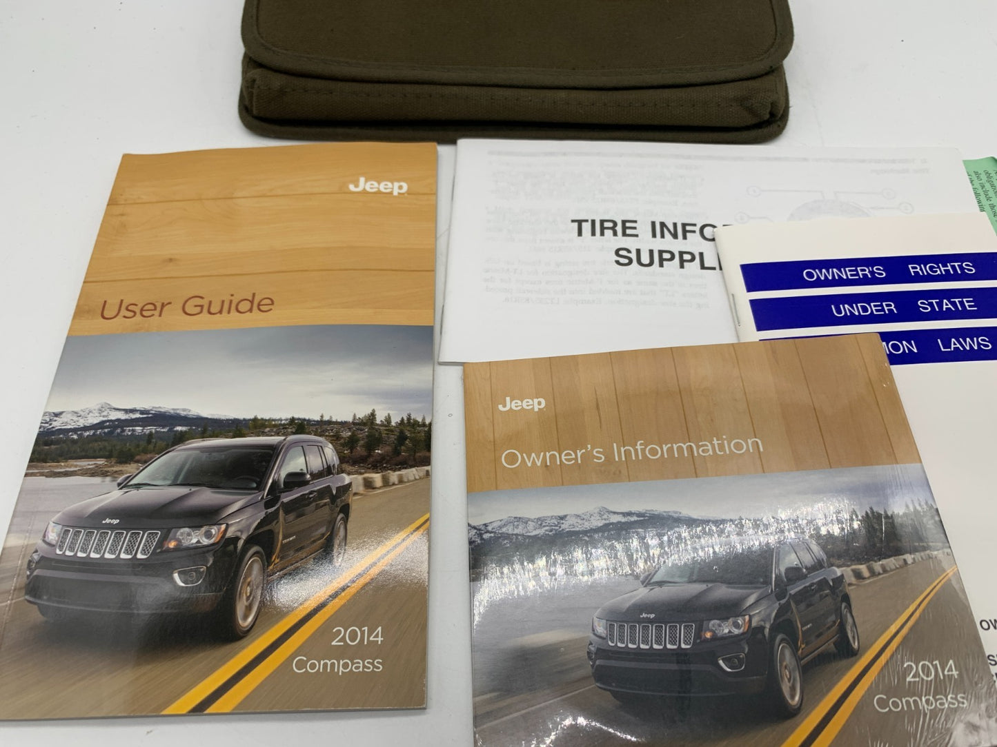 2014 Jeep Compass Owners Manual Set with Case OEM C01B08014