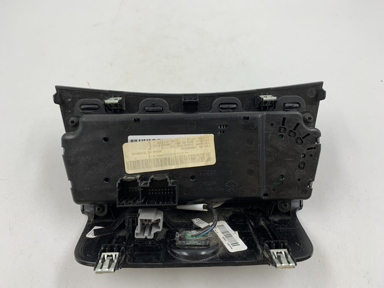 2015-2016 Chrysler 200 AC Heater Climate Control Unit OEM C02B27001