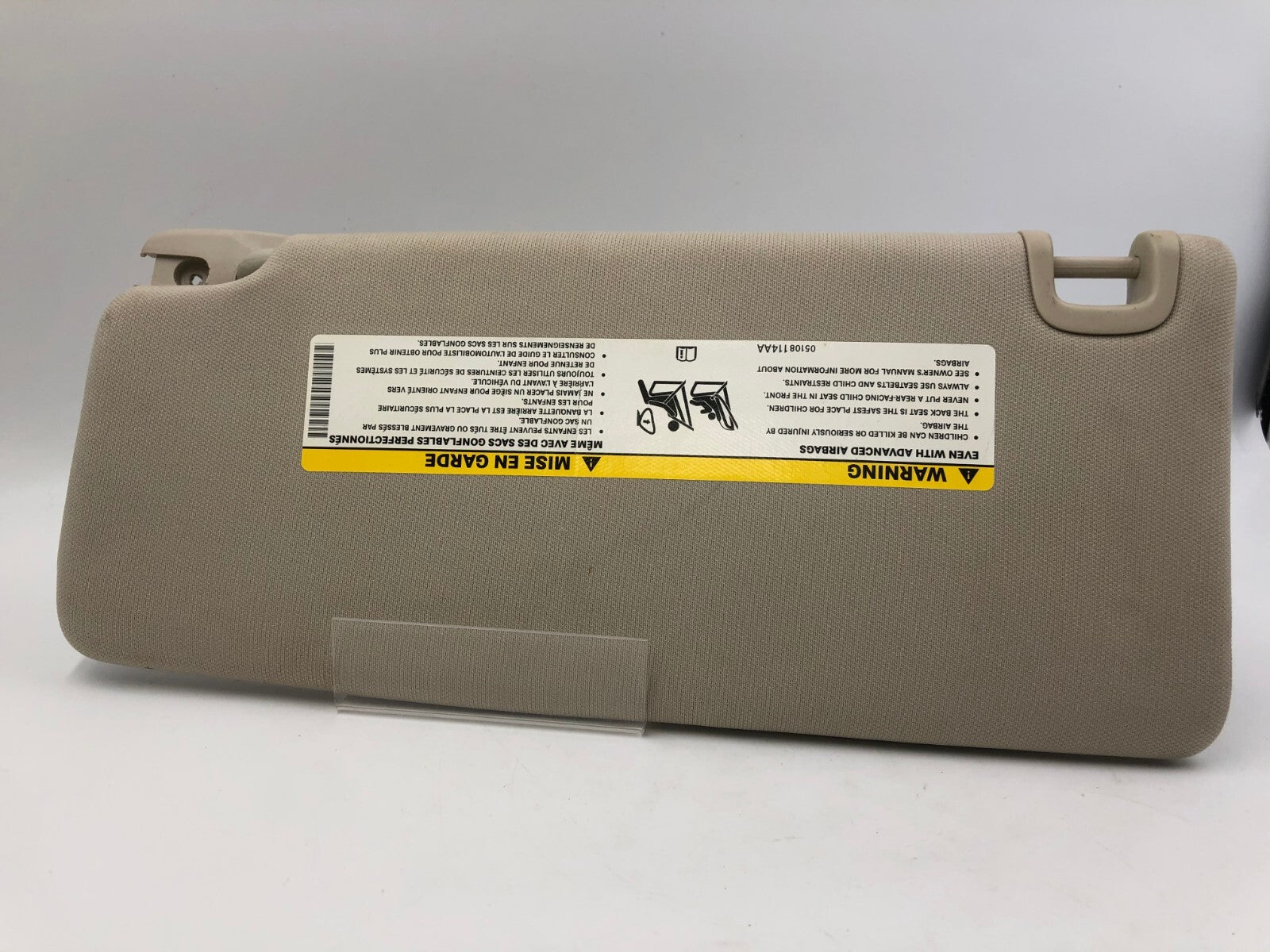 2015 Chrysler 200 Passenger Sun Visor Illuminated Cream OEM D02B09035