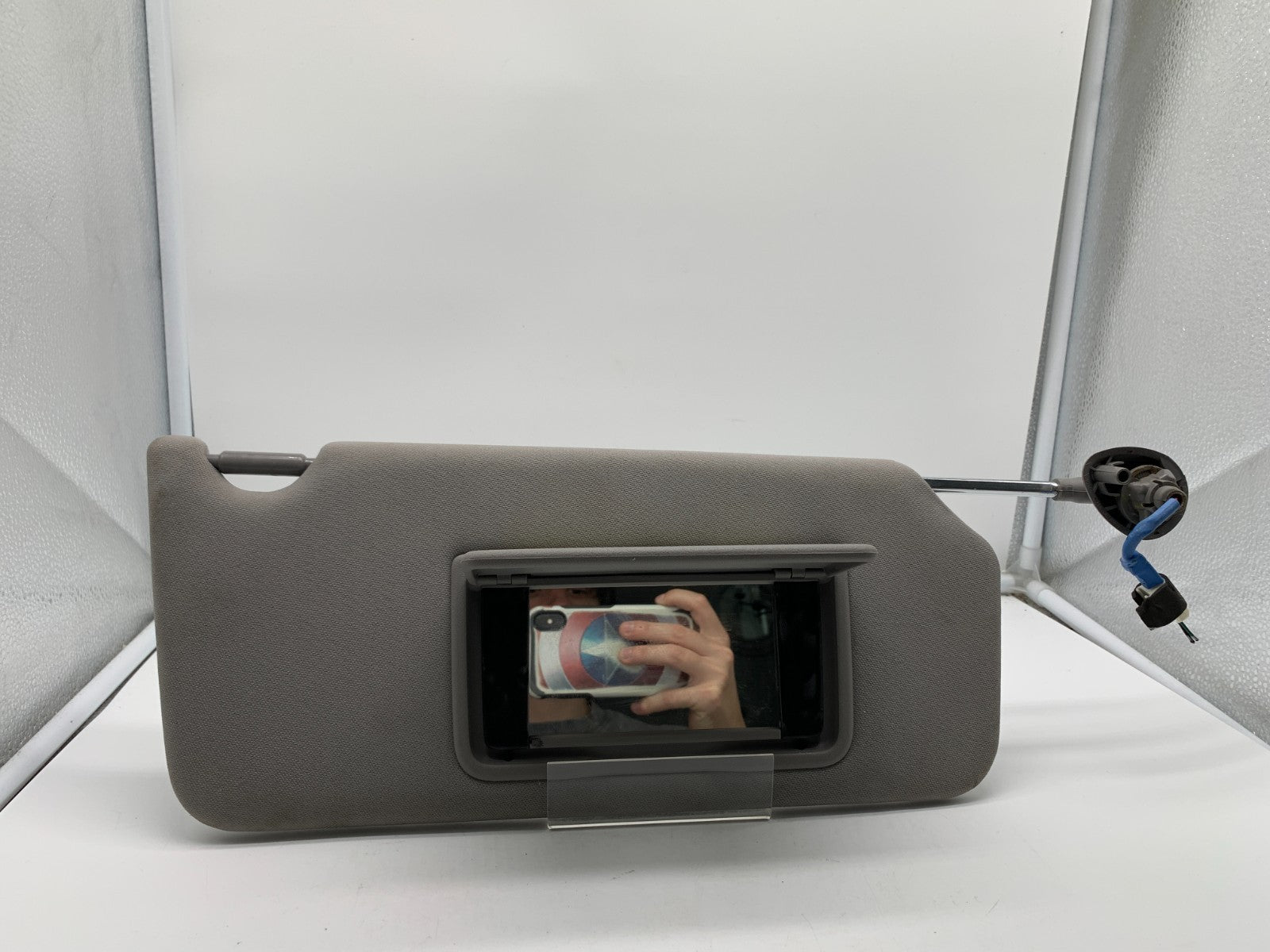 2008-2009 Honda Accord Passenger Sun Visor Gray Illumination OEM A04B08014