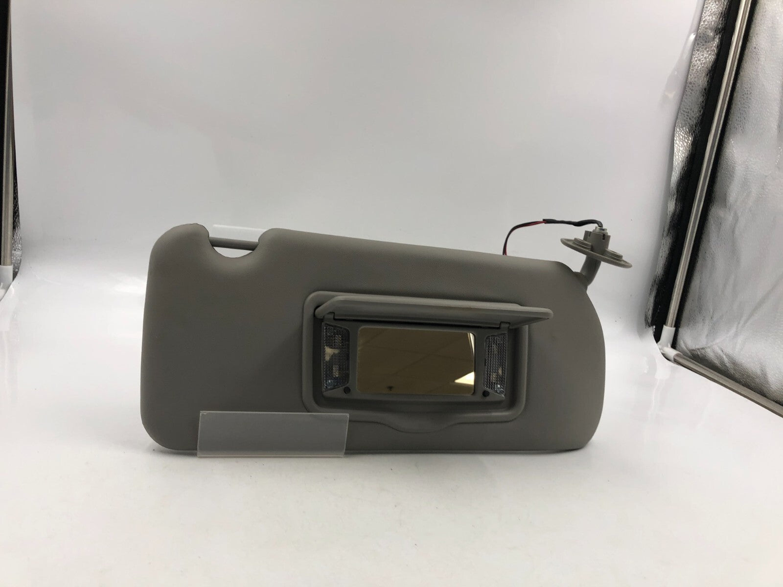 2004-2009 Cadillac SRX Passenger Sun Visor Gray OEM D04B28060