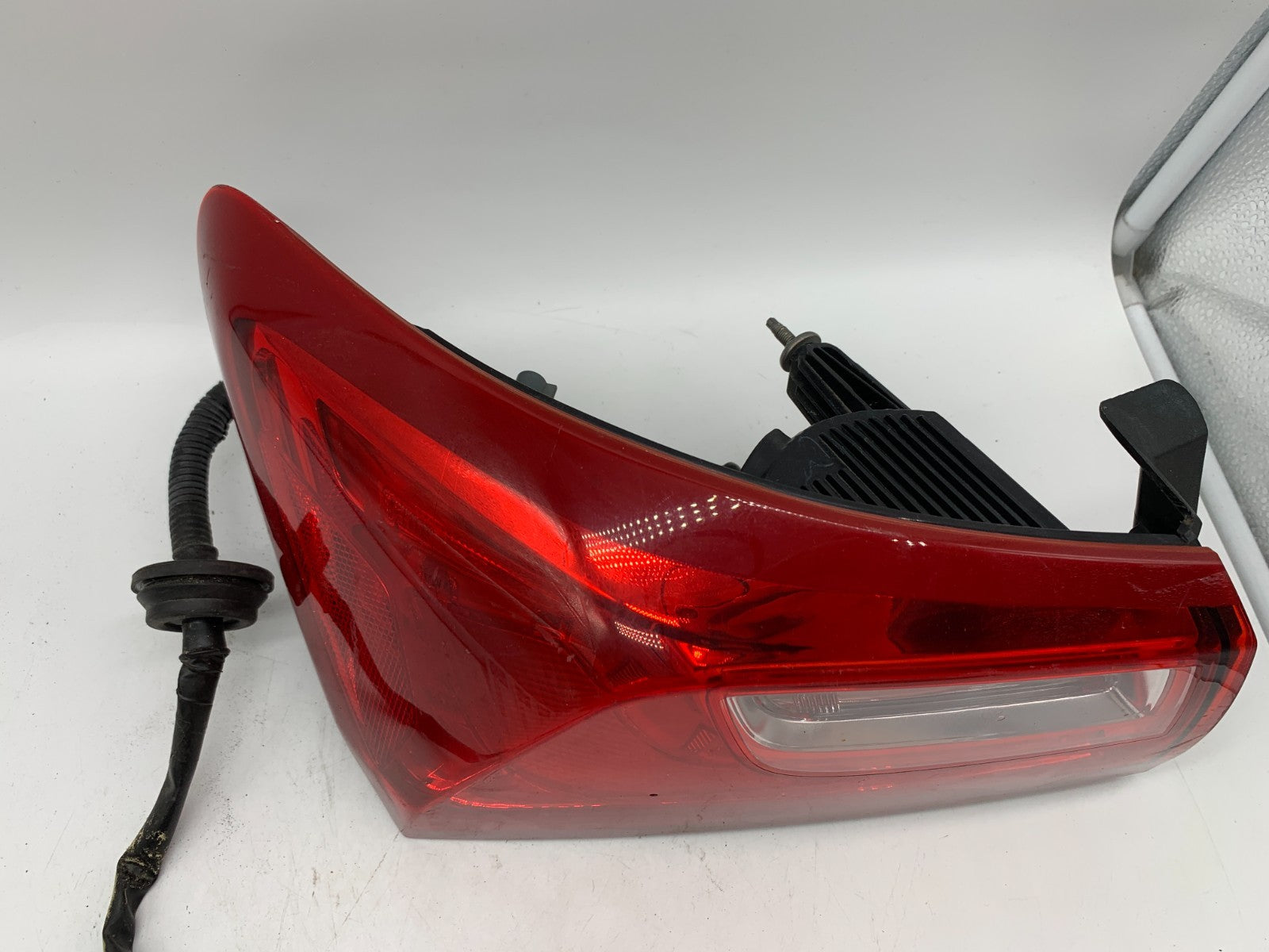 2016-2023 Chevrolet Malibu Driver Side Tail Light Taillight OEM D01B02054