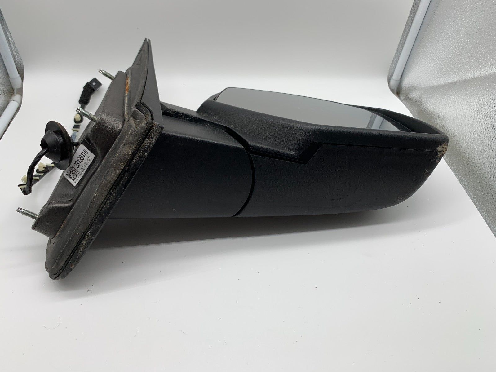 2014-2019 Chevrolet Silverado 1500 Passenger Side Power Door Mirror C03B52002