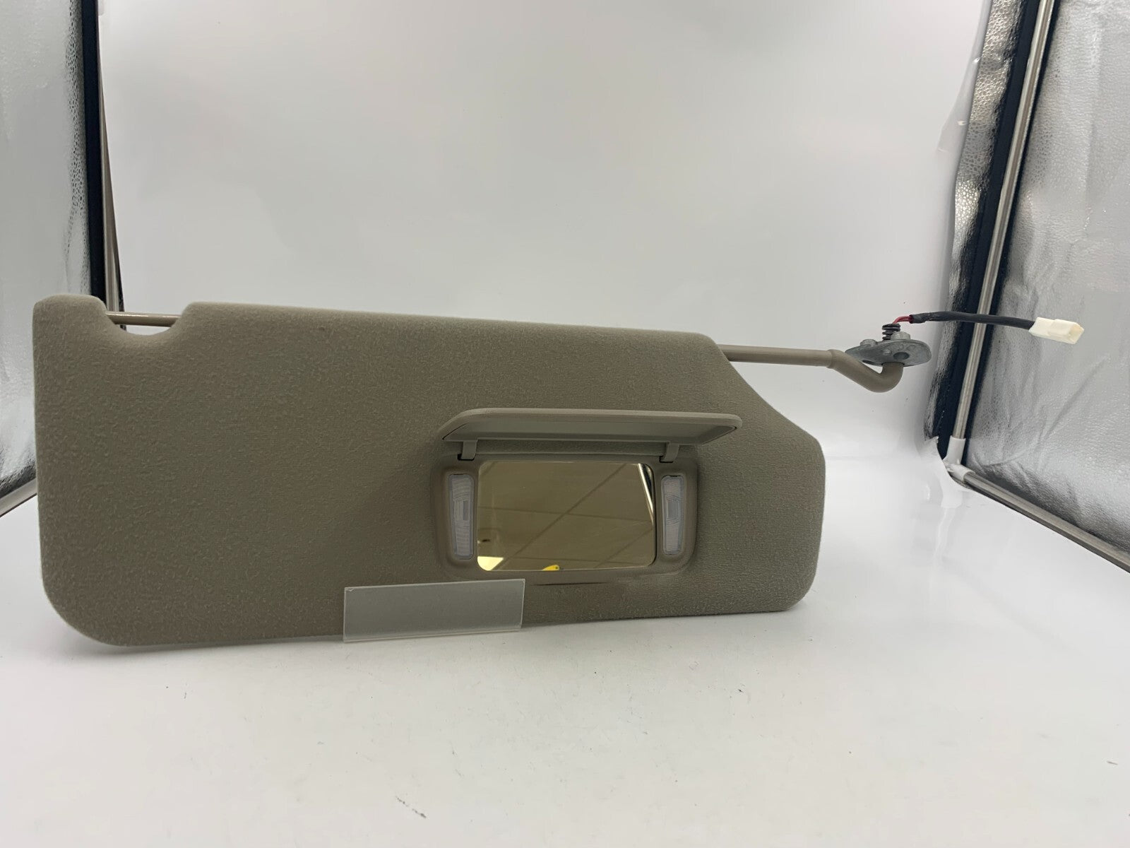 2011-2014 Toyota Sienna Passenger Visor Sunvisor Gray Illuminated OEM D04B41054
