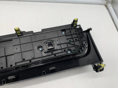 2014-2016 Toyota Corolla Climate Control AC Heater Unit OEM C02B21025