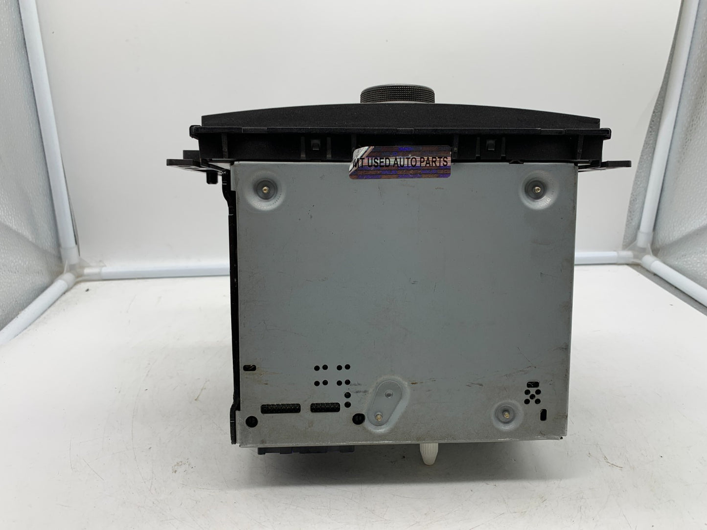 2009 Saturn Aura AM FM Radio CD Player Receiver OEM A04B15007