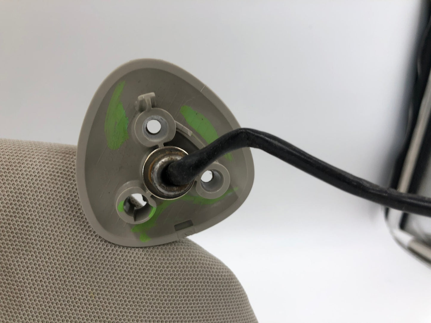 2005-2008 Pontiac Grand Prix Passenger Sun Visor Gray OEM B01B29043