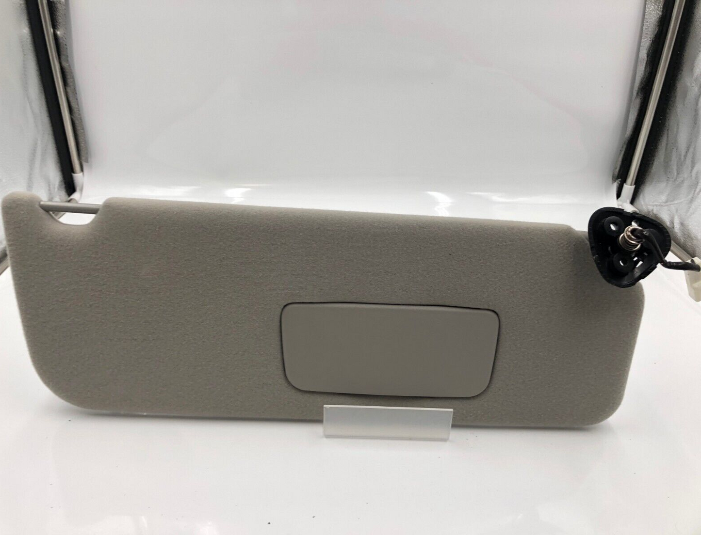 2005-2010 Toyota Sienna Passenger Sun Visor Gray Illuminated OEM C03B09021
