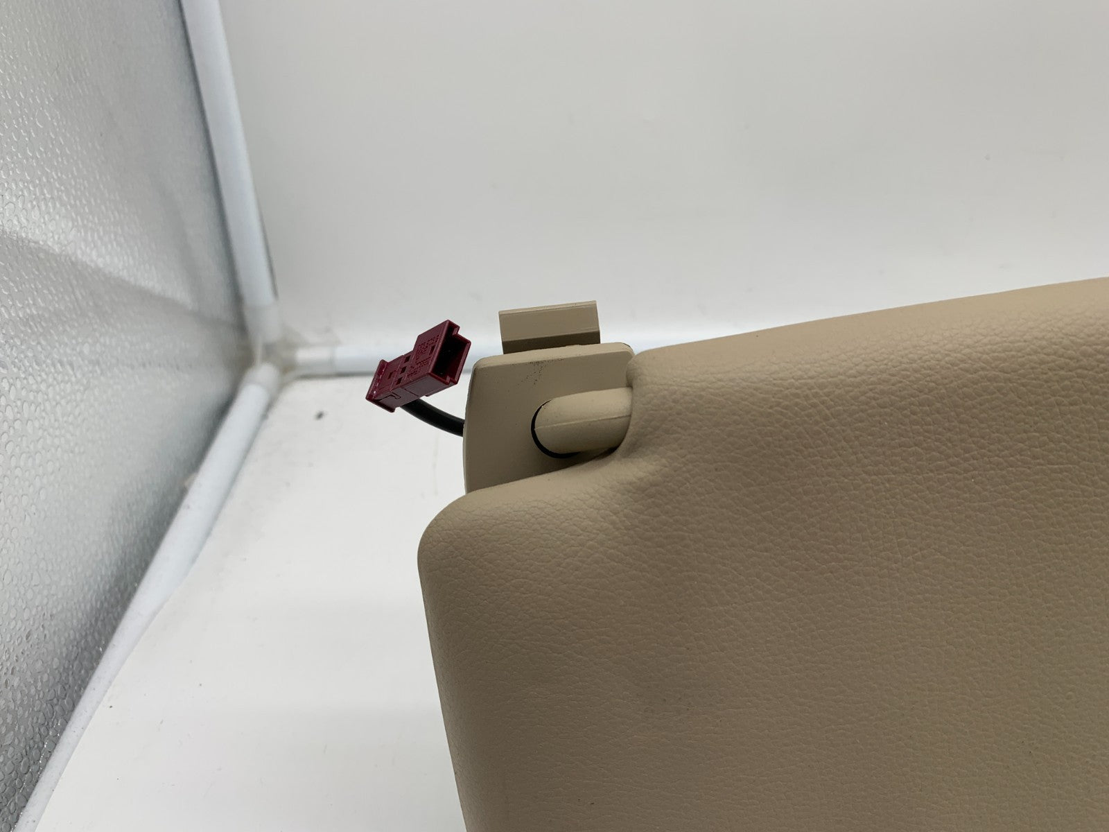 2008-2009 BMW 535i Passenger Sun Visor Beige Illuminated OEM