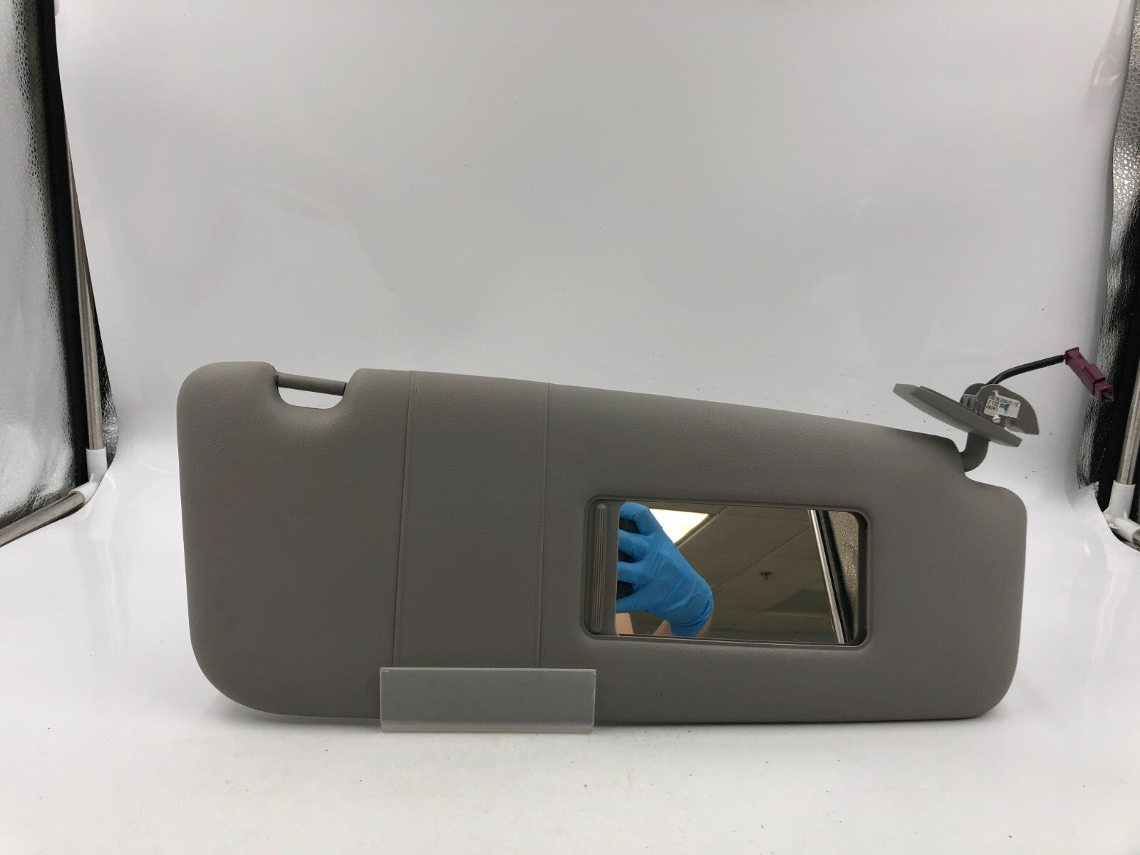 2006-2009 BMW 530i 550i Passenger Sun Visor Gray OEM D04B27020