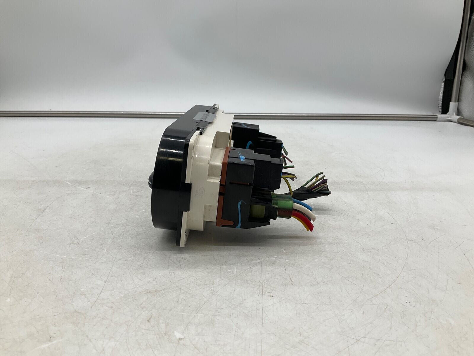2015-2017 Volkswagen Jetta AC Heater Climate Control Temperature Unit B03B44010