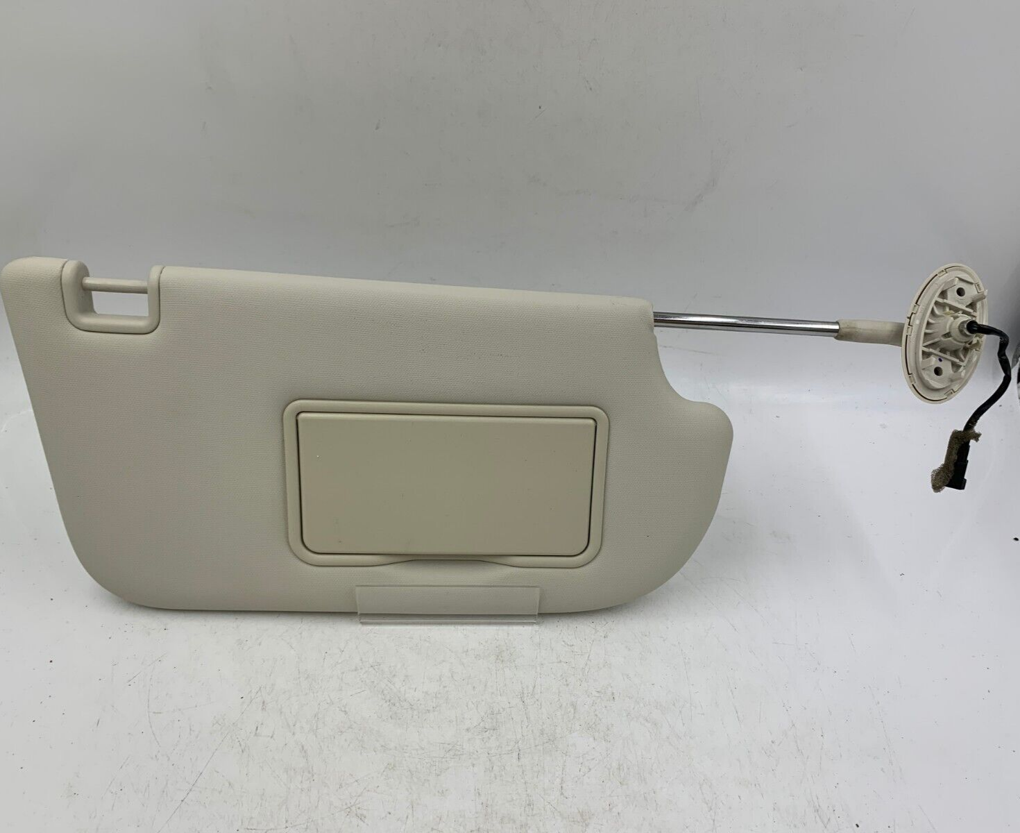 2013-2019 Ford Escape Passenger Sun Visor Ivory Illuminated OEM B03B56033