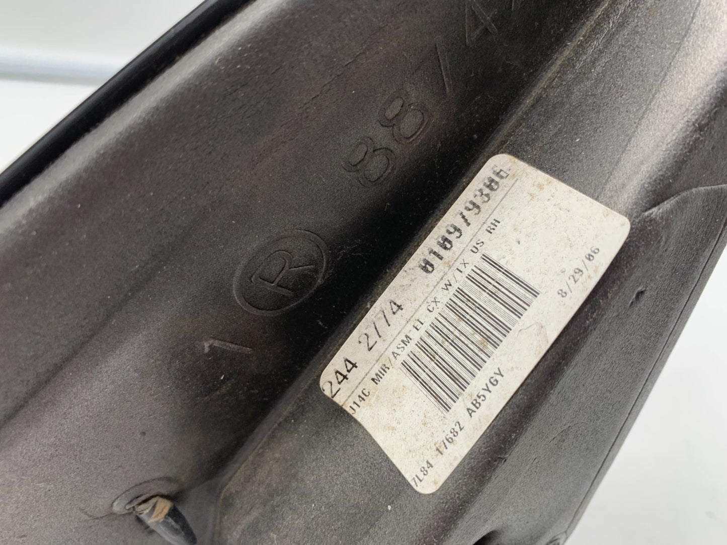 2001-2007 Ford Escape Passenger Side View Power Door Mirror Black OEM C02B11069