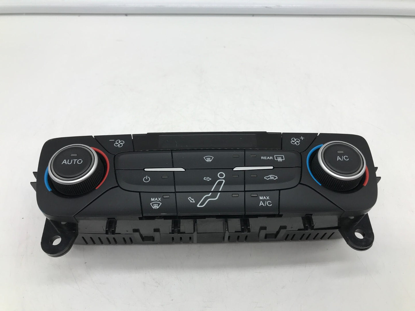2015-2018 Ford Focus AC Heater Climate Control Temperature OEM C03B32011