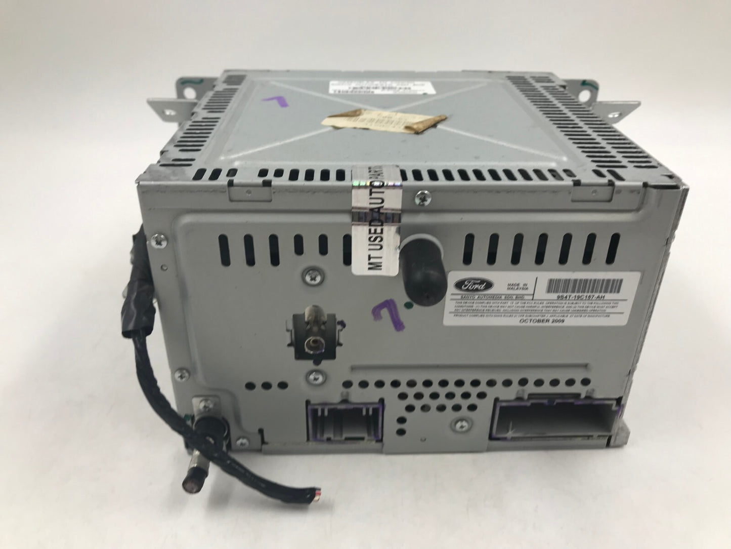 2010-2011 Ford Focus CD Player Radio Receiver OEM B04B54066