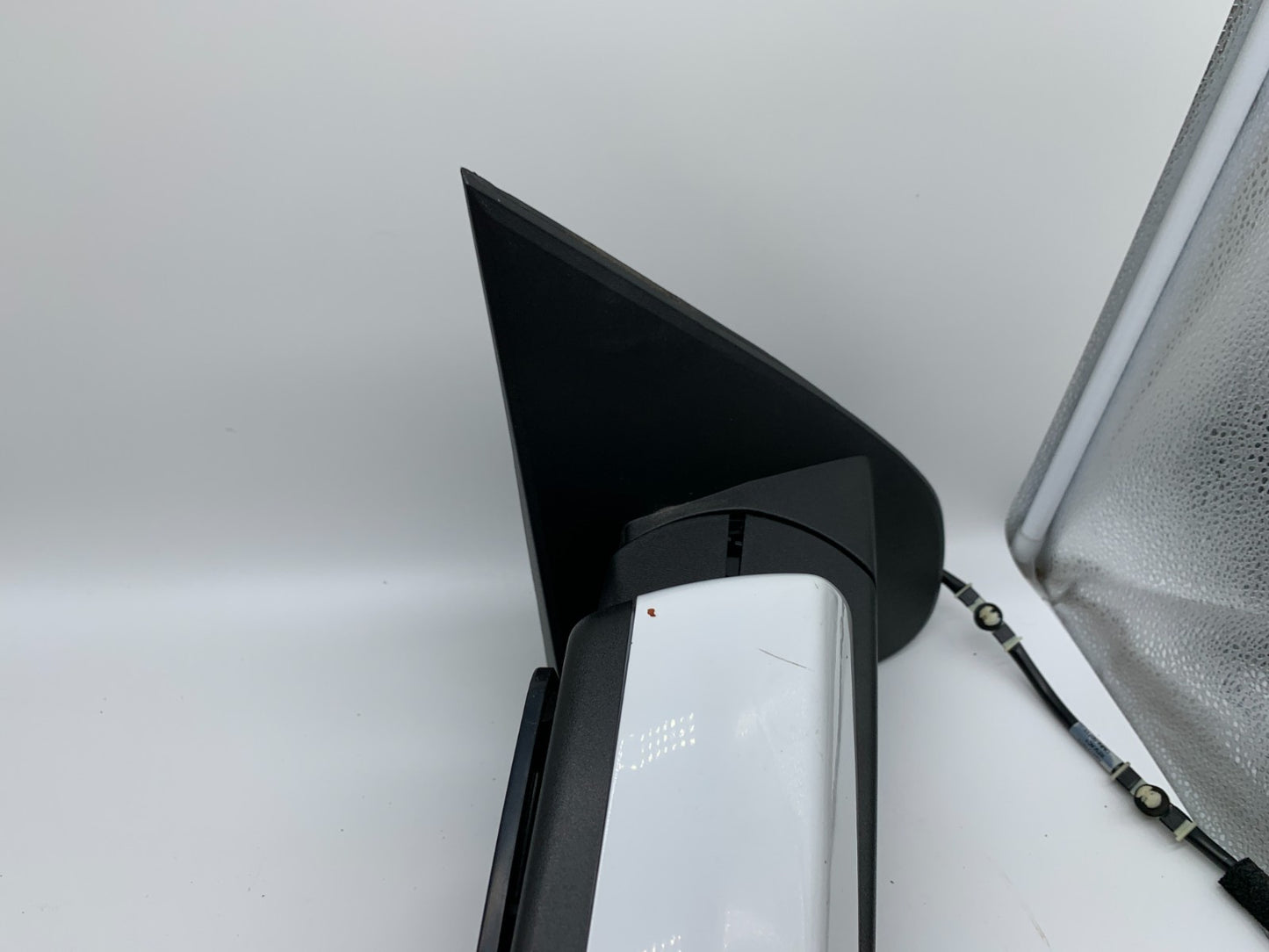 2014-2019 Chevrolet Silverado 1500 Passenger Side Power Door Mirror C03B52002