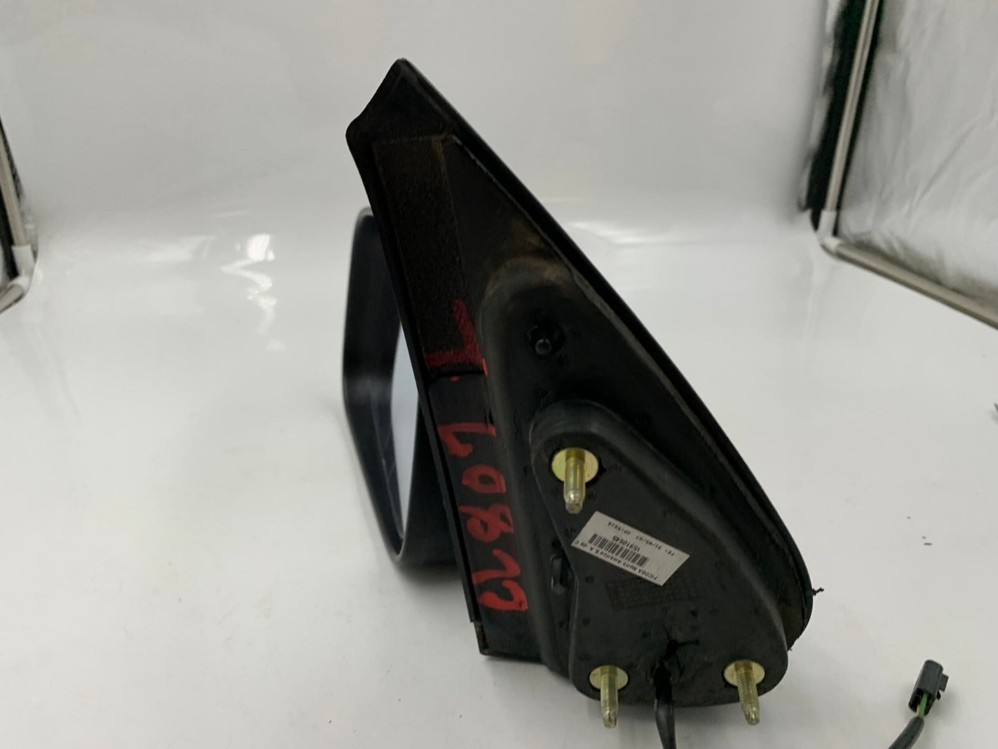 2006-2011 Chevrolet HHR Driver Side View Power Door Mirror Black OEM D03B16081