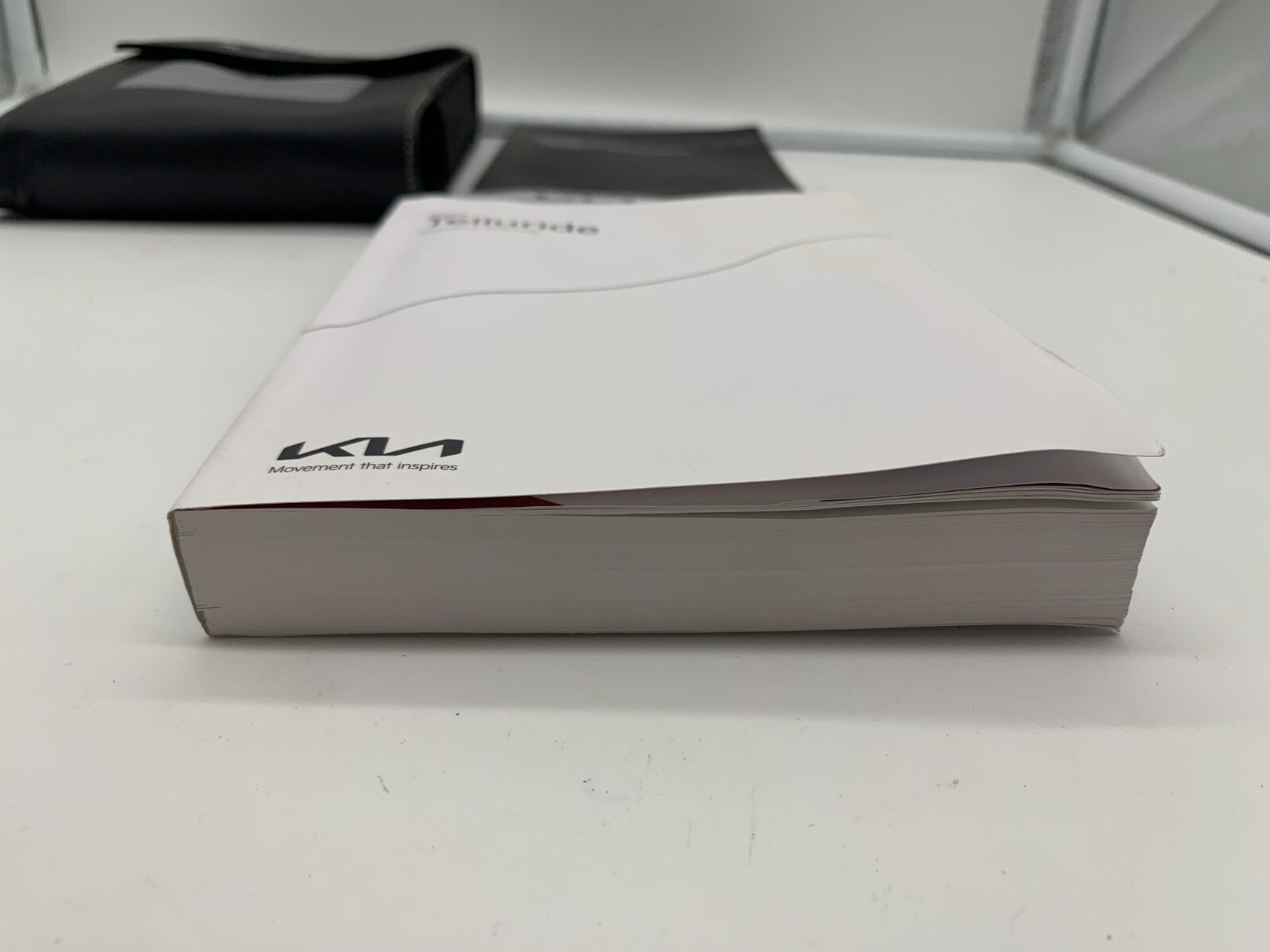 2022 Kia Telluride Sedan Owners Manual Set with Case OEM E01B46009