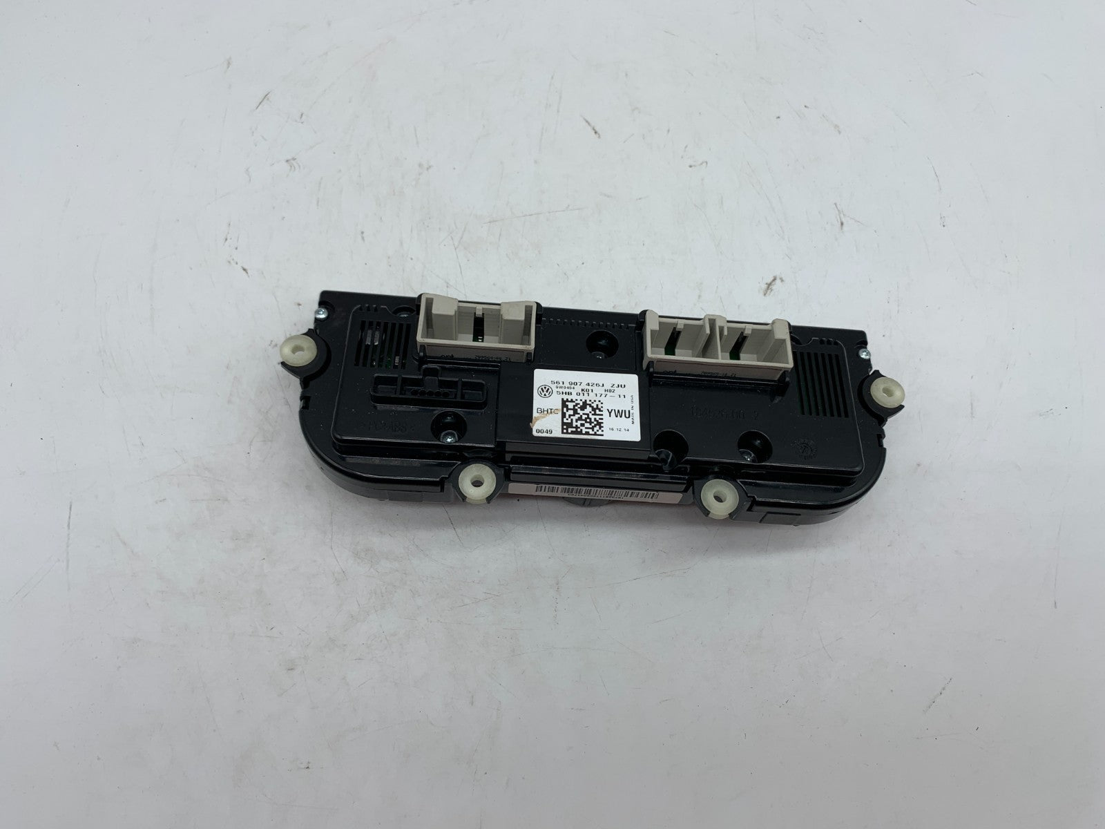 2013-2015 Volkswagen Passat Dual Zone Climate Control AC Heater Heated Seats OEM