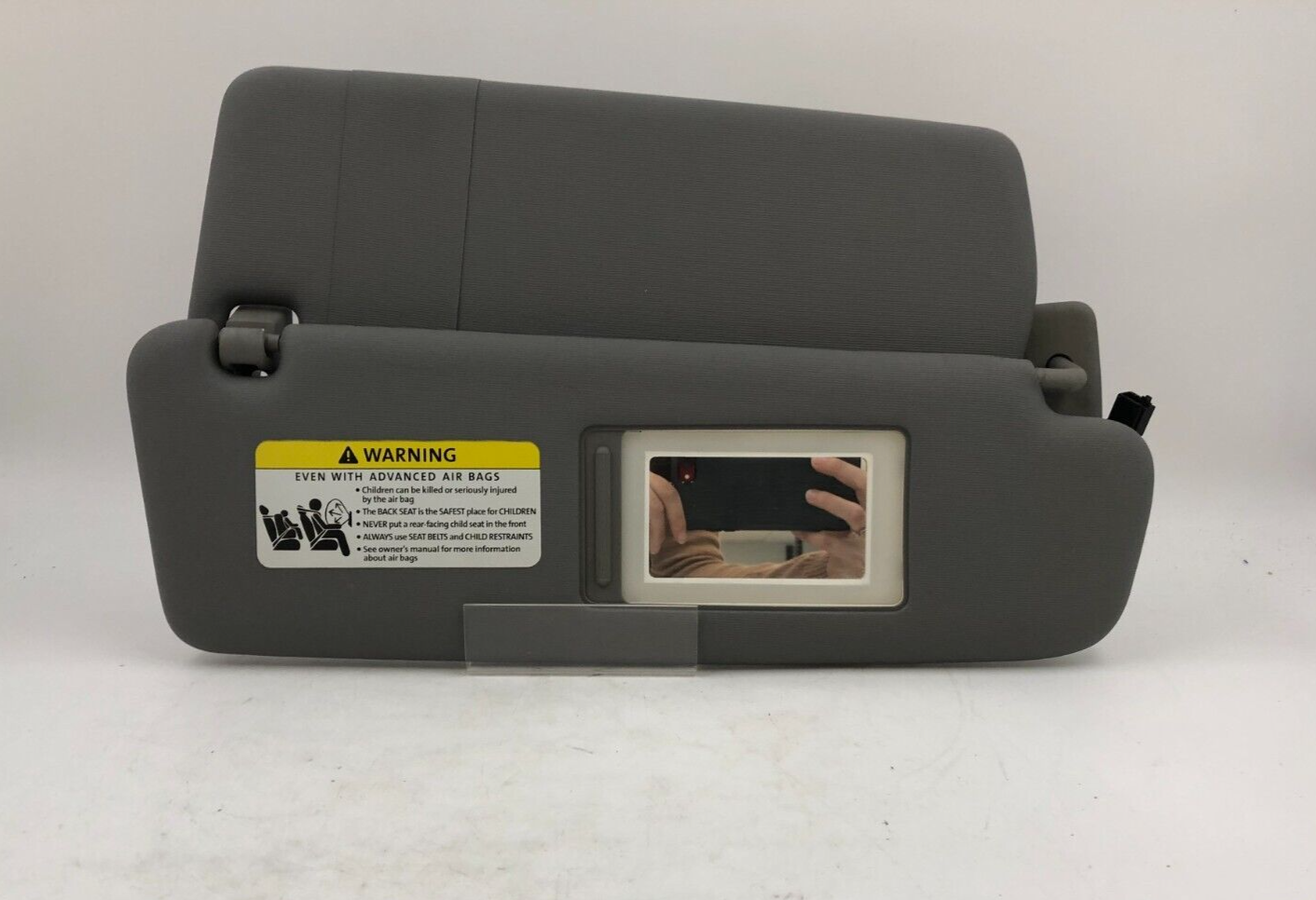2004-2010 Volkswagen Touareg Passenger Sun Visor Gray Illuminated OEM B02B34023