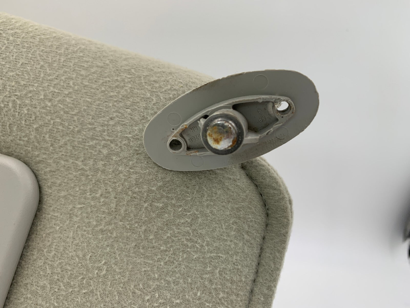 2001-2002 Ford Escape Passenger Sun Visor Gray OEM D04B48069