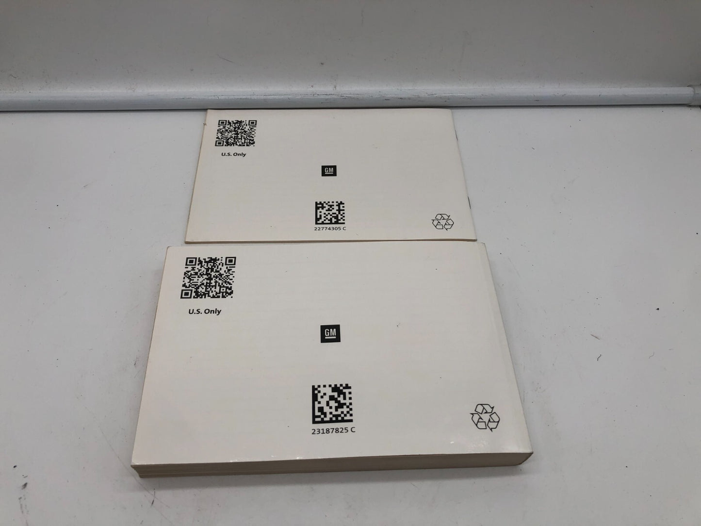 2014 Chevrolet Silverado Owners Manual Set OEM A04B54045