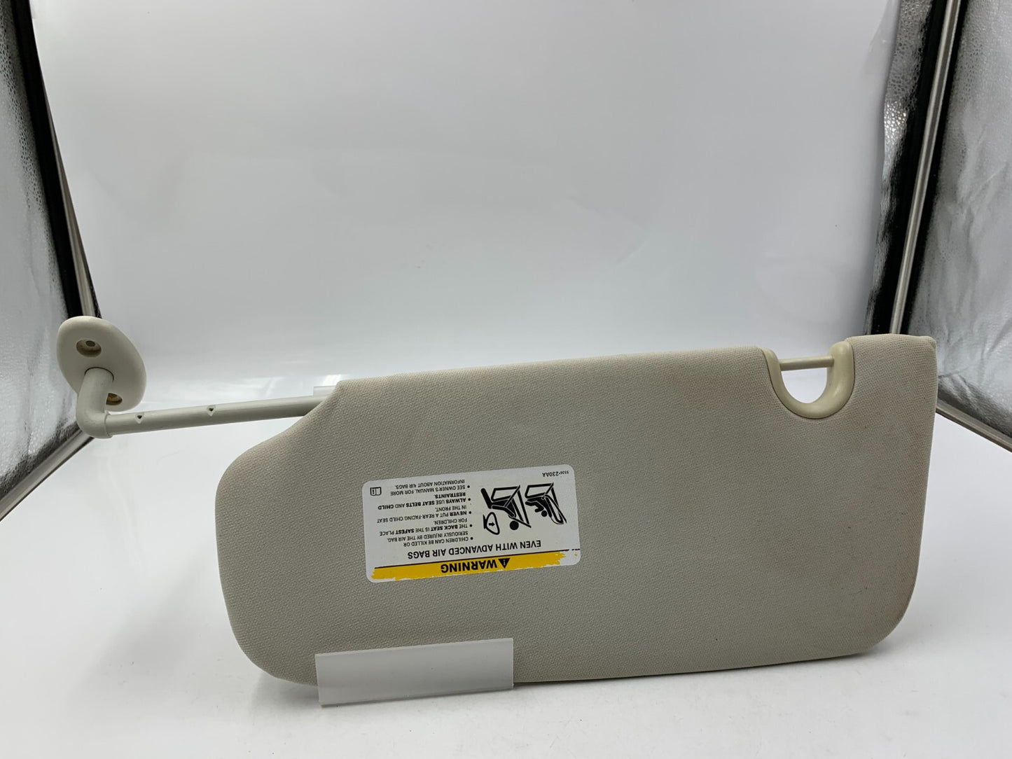 2007-2009 Jeep Patriot Passenger Sun Visor Sunvisor Gray OEM B04B34090