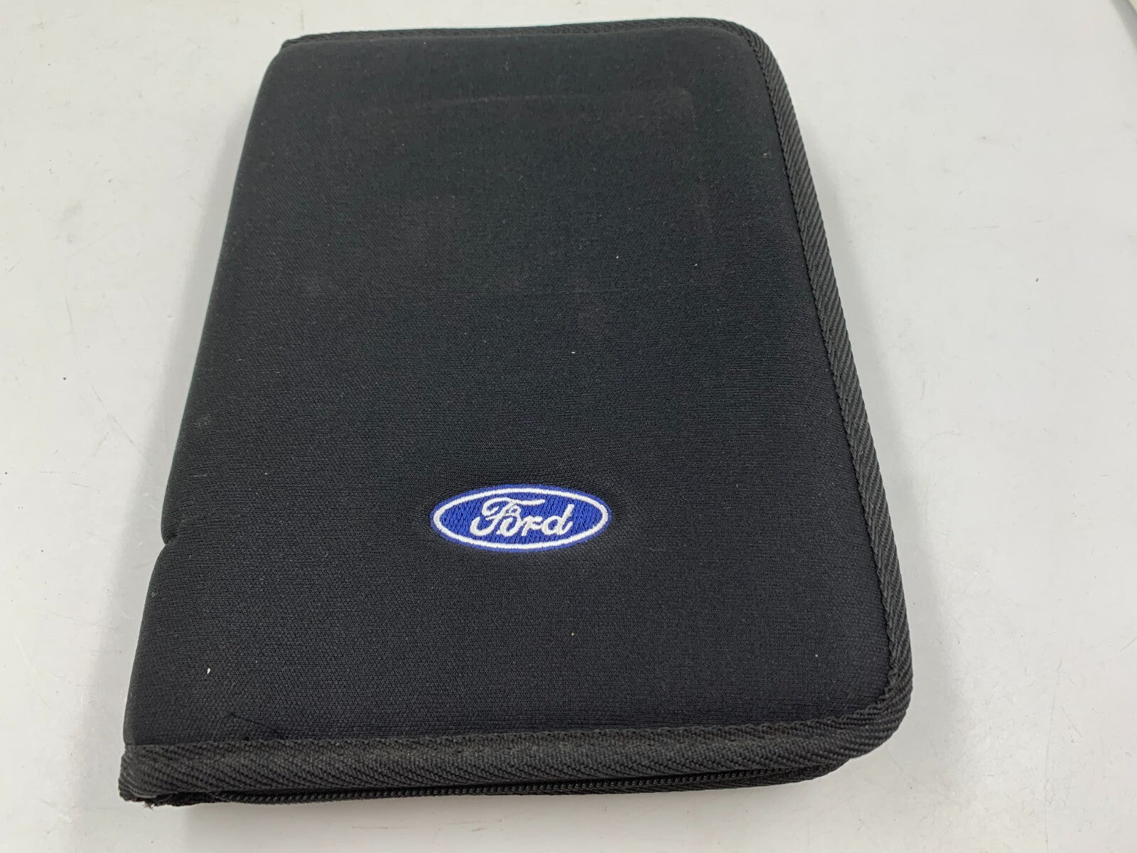 2007 Ford Edge Owners Manual Set with Case OEM E03B34081