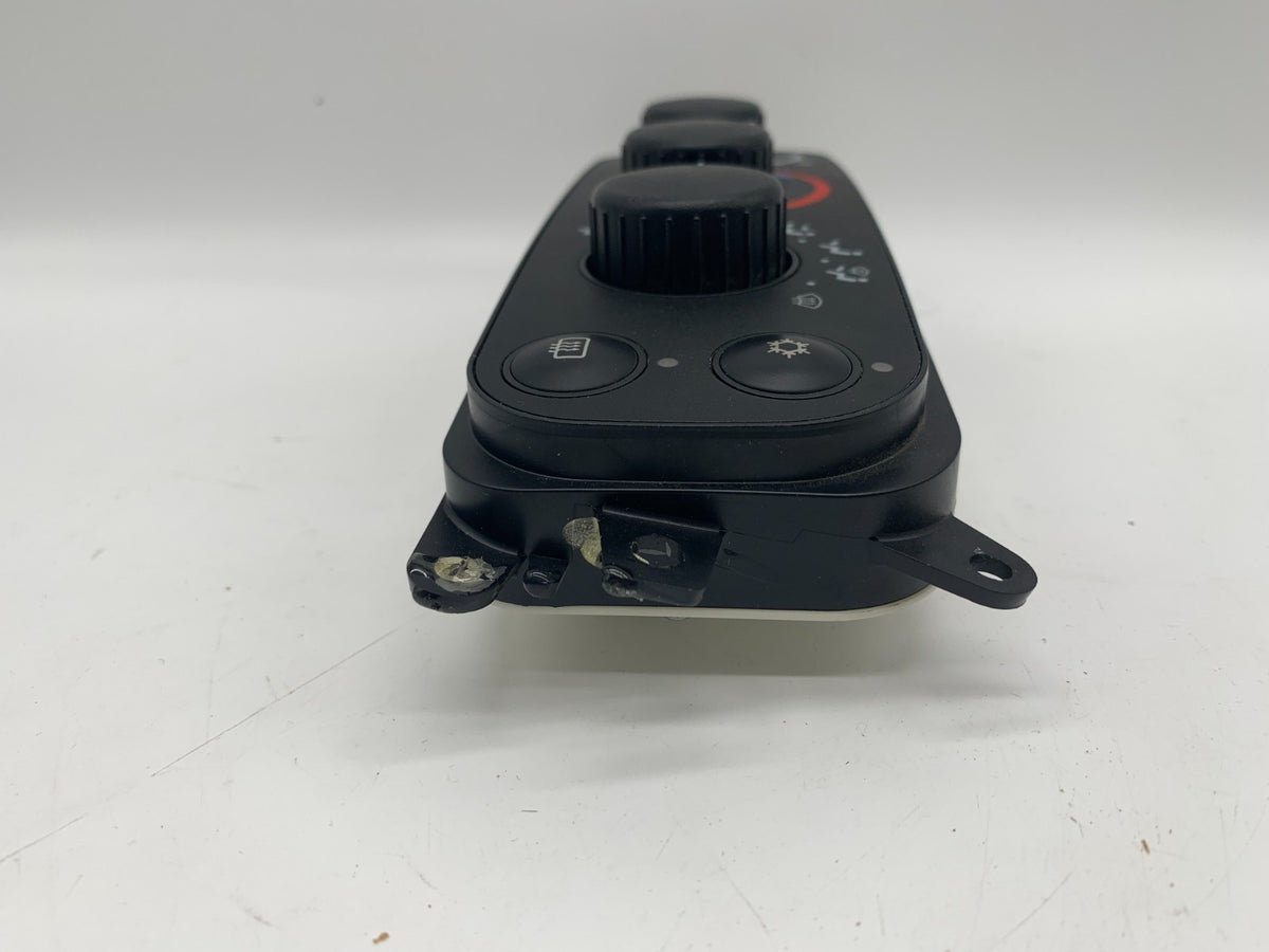 2003-2005 Dodge RAM 1500 Dakota Climate Control AC Heater Unit OEM P55056321AD