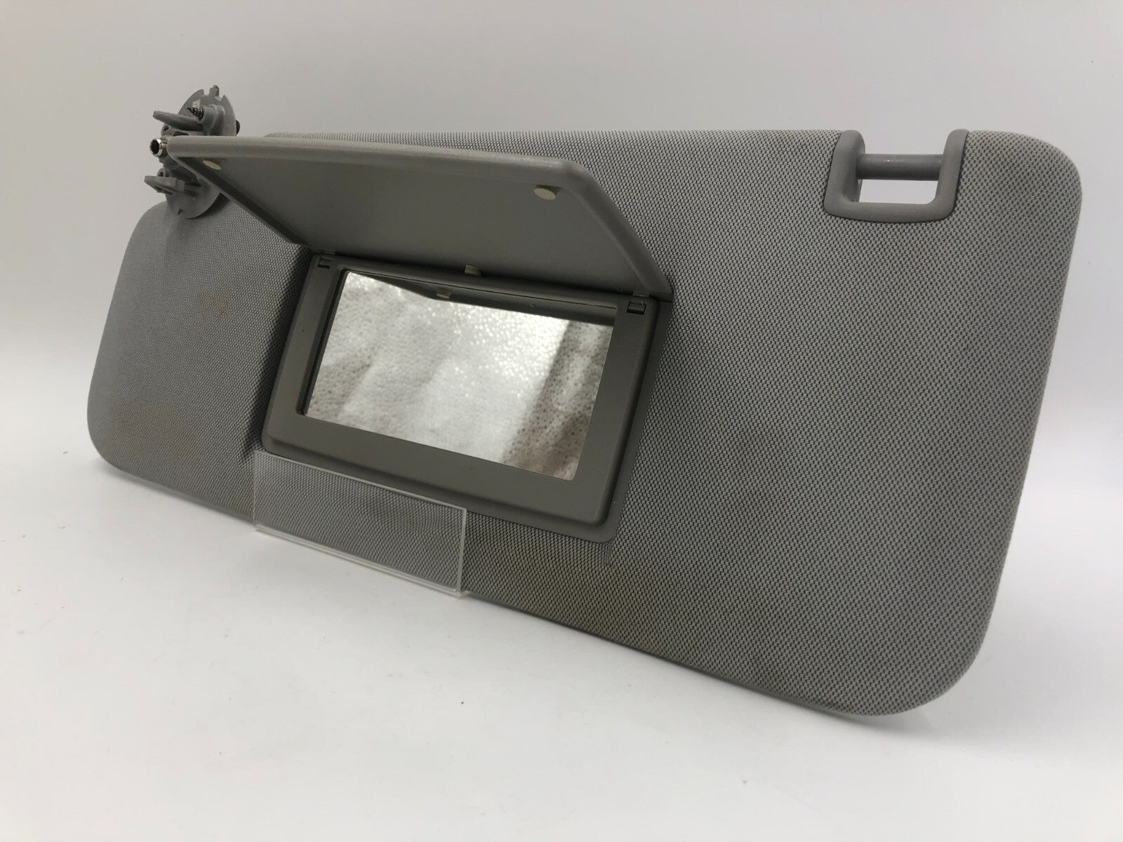 2017-2021 Chevrolet Trax Driver Sun Visor Gray OEM E02B47036