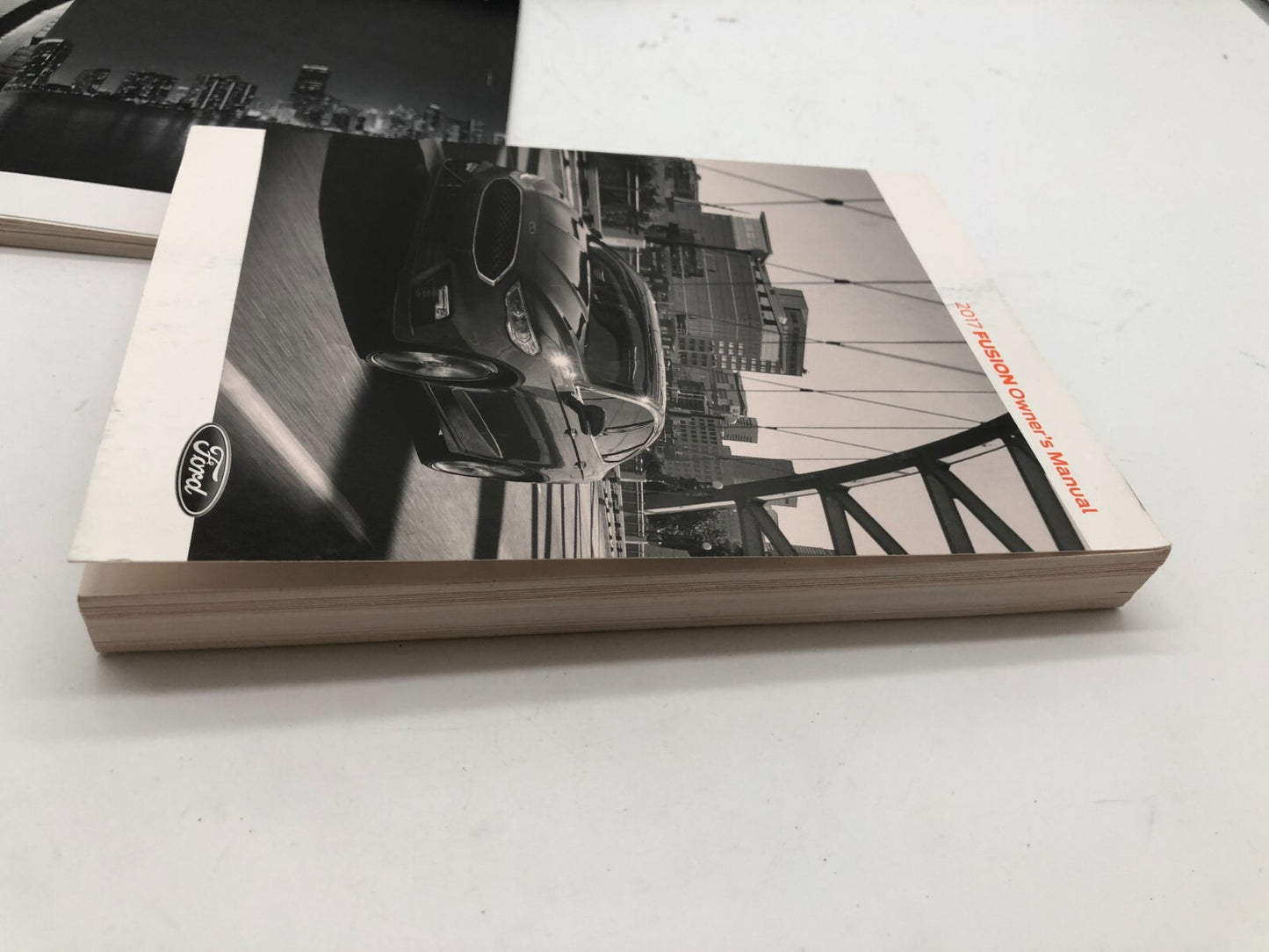 2017 Ford Fusion Owners Manual Set with Case OEM C01B53022